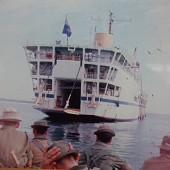 LSL Sir Galahad disembarking troops